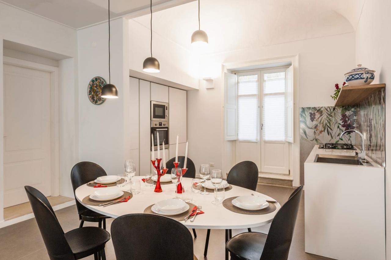 2 Soru Ortigia Holiday Home - Attico Con Terrazza Syracuse Bagian luar foto